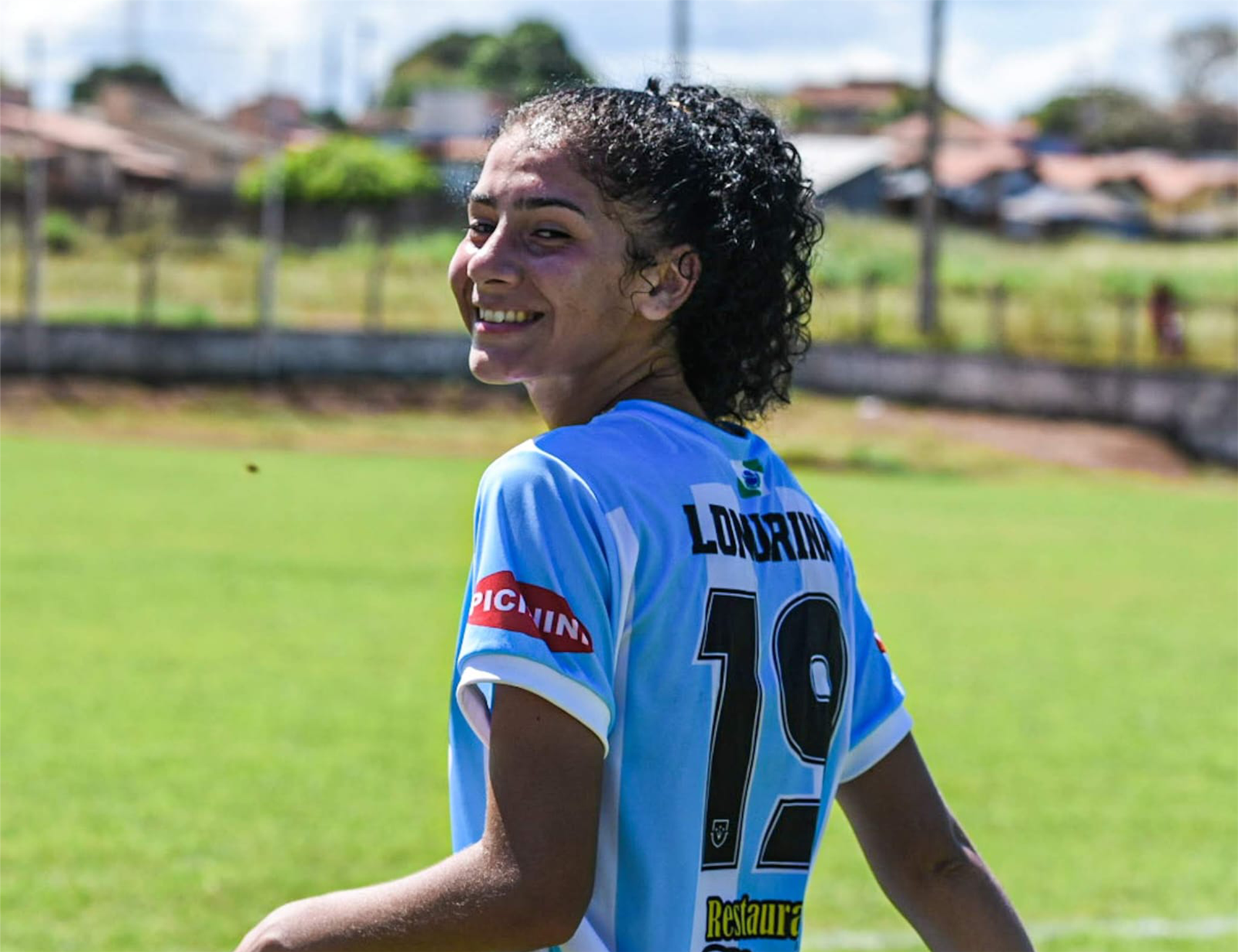 Atleta paraguaia do LEC Futebol Feminino é convocada
