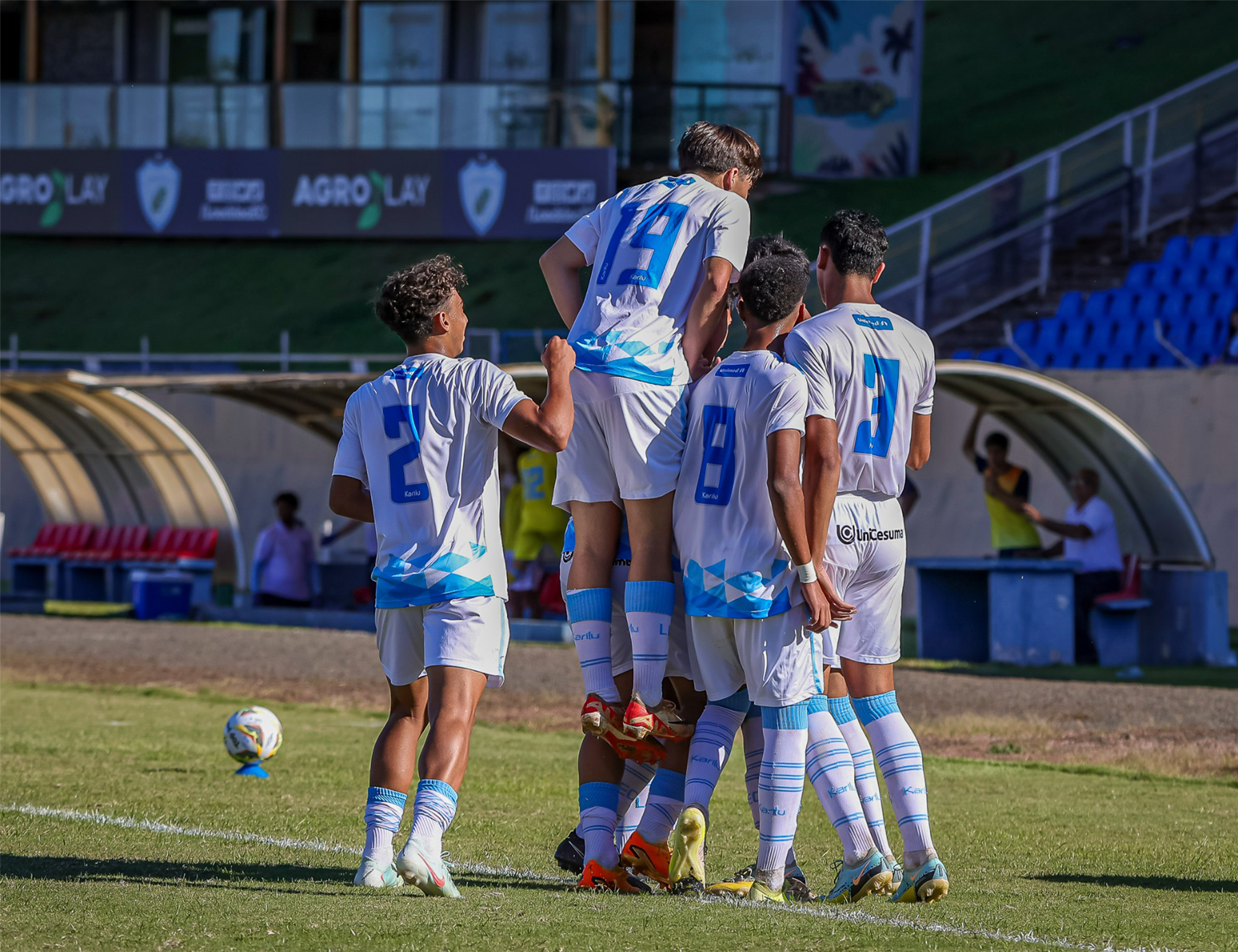 Para manter a liderança, Londrina sub-17 recebe o Campo Mourão