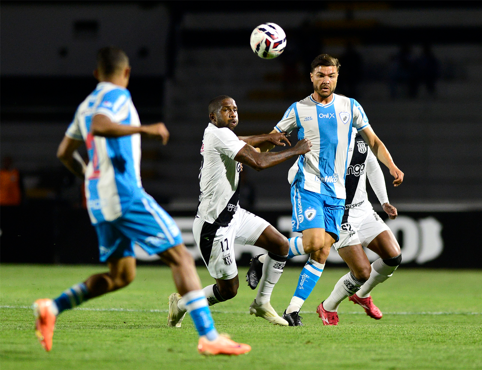 Londrina sofre revés para a Ponte Preta no fechamento da primeira fase