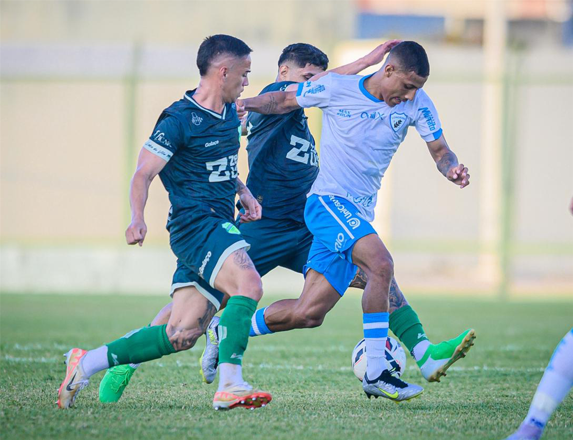 Tubarão vence o Floresta no Ceará