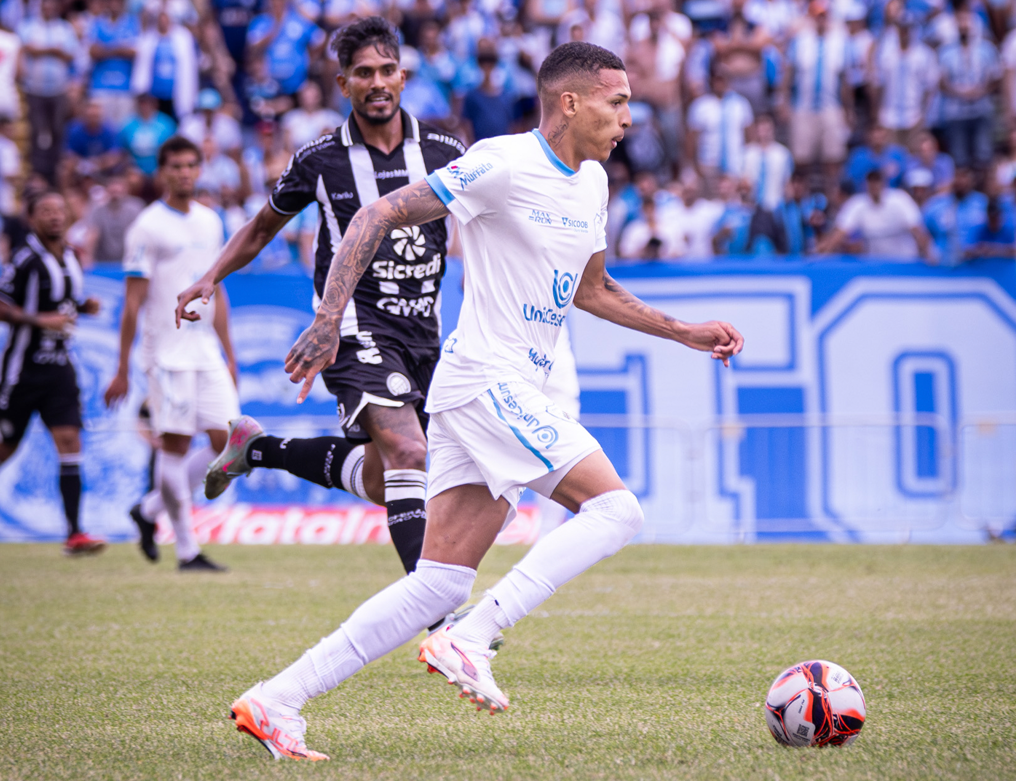 Tubarão é superado nos pênaltis e ficou com o vice Paranaense